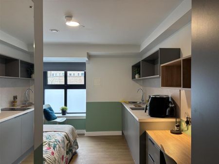 1 bedroom private hall to rent - Photo 2