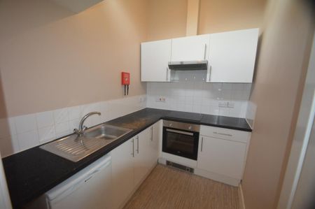 Flat to rent - Photo 3