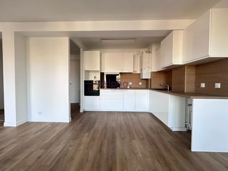 APPARTEMENT T2 CLIMATISE CENTRE VILLE BALCON ENTIEREMENT RENOVE - Photo 5