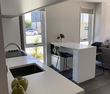 Welcome to Mangere's BRAND-NEW hottest and latest - Photo 2