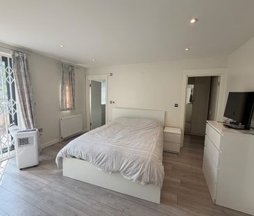 Room in a Shared House, Mapesbury Road, NW2 - Photo 4