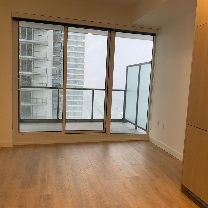 For Lease - 85 Mcmahon Drive Unit# 1815, Toronto, Ontario - Photo 1