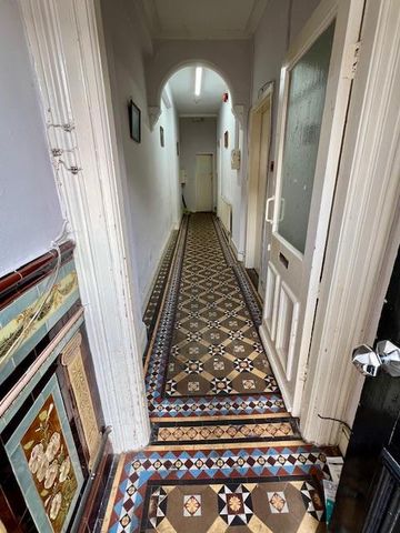 Bedsit to rent - Photo 4