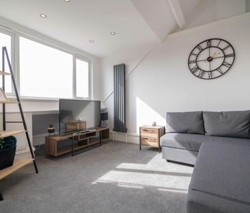 Flat 4 , 13 Wenlock Terrace - Photo 3