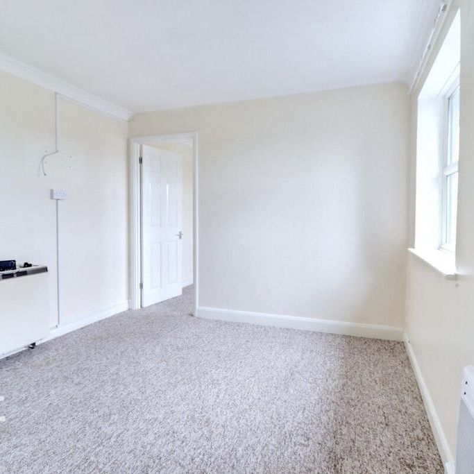 3 bedroom apartment to rent - Photo 1