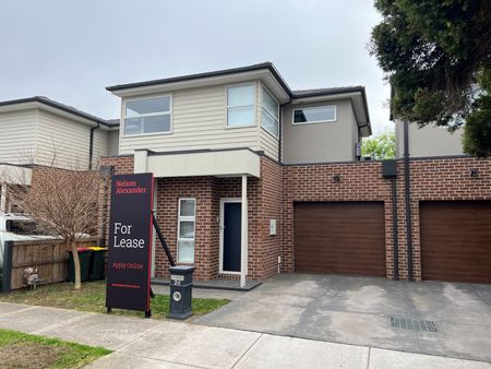 2D Paul Avenue, Keilor East VIC 3033 - Photo 2