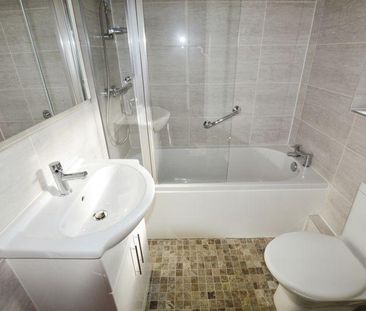 2 bedroom terraced house to rent - Photo 6