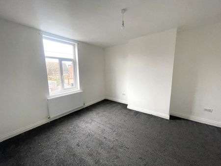 3 Bed Terraced House, Oban Street, LS12 - Photo 3