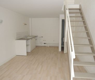 Appartement à louer - REIMS- BD ST MARCEAUX - Photo 5