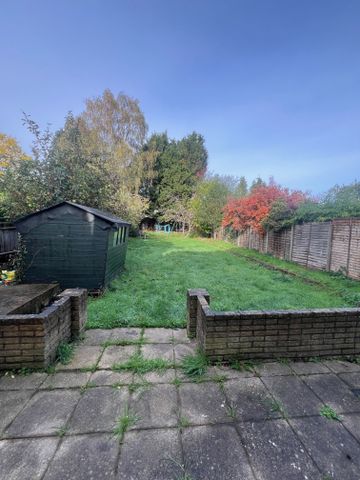 Elgar Avenue, Surbiton - Photo 4