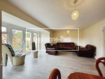 Priestwood, RG42 - Photo 5