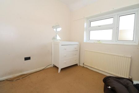 3 bedroom end of terrace house to rent - Photo 5