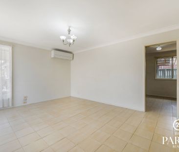 Comfortable Living! - Photo 2