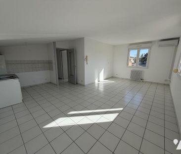 PIERRELATTE, APPARTEMENT F4 - Photo 1