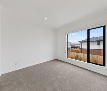 3 Fen Walk, Point Cook VIC 3030 - House For Rent | Domain - Photo 1