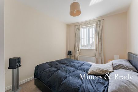 2 bedroom flat to rent - Photo 3