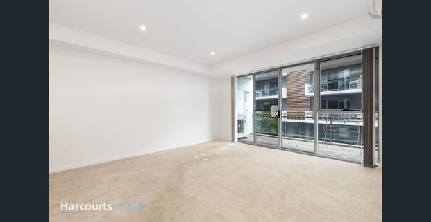 Spacious One Bedroom Apartment - Photo 1