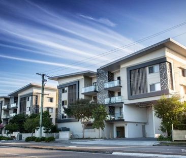 Near New 2 Bed 2 Bath 1 Carpark with balcony. - Photo 4