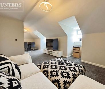 2 bedroom Flat To Let - Photo 2