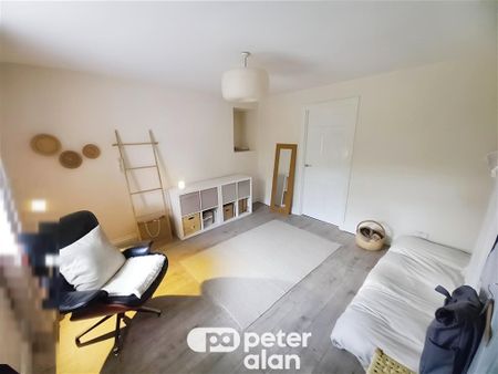 Wind Street, Aberdare, Rhondda Cynon Taff - Photo 4