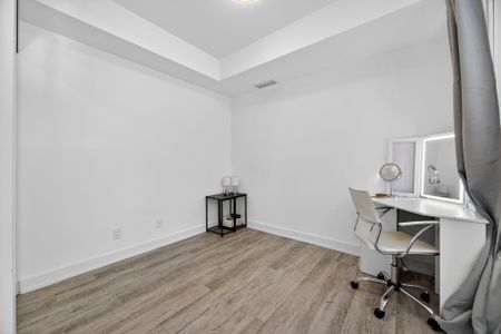 For Lease - 333 Sea Ray Avenue Unit# D233, Innisfil, Ontario - Photo 4