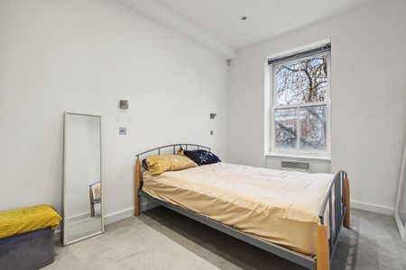 3 Bed Flat, Boundary Road, NW8 - Photo 3