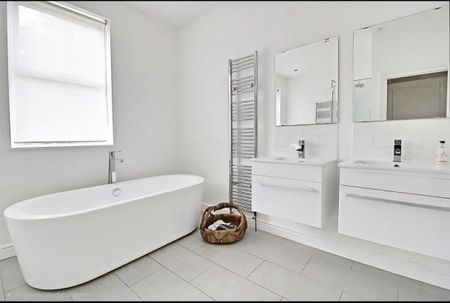 St. Albans Crescent , Woodford, IG8, Property for rent - Photo 3