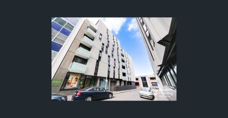 Student Accommodation in North Melbourne - Standard Apartment - East Facing - Photo 3