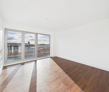 3 bedroom Penthouse to rent - Photo 4