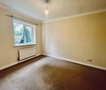 2 bedroom townhouse to rent - Photo 3