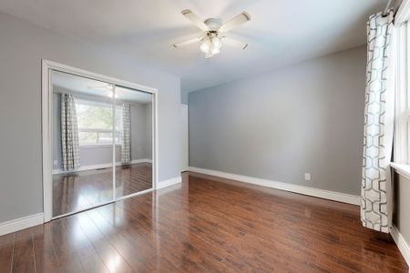 For Lease - 125 Wayne Avenue, Toronto, Ontario - Photo 4