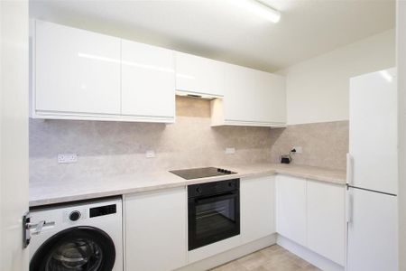 2 bedroom end of terrace house to rent - Photo 4