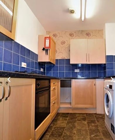 4 Bed - 131a Otley Road, Headingley, Leeds - LS6 3PX - Student - Photo 3