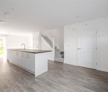 3 bedroom house to rent Elder Drive, Houghton Regis, Dunstable, Bed... - Photo 2