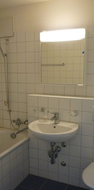 Grosszügige und kinderfreundliche Wohnung an attraktiver Wohnlage - Photo 1