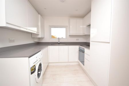 Station Road Finchley N3 - Photo 3