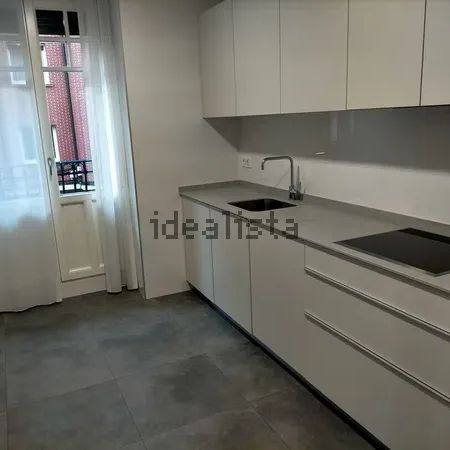 Alquiler de piso en Ensanche-Moyua - Photo 1