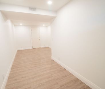 ** NEWLY RENOVATED ** 1 BEDROOM LOWER UNIT IN WELLAND!! - Photo 1