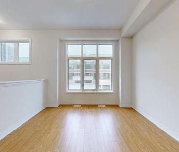 For Lease - 28 Millman Lane, Richmond Hill, Ontario - Photo 3