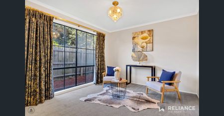 Beautiful and Spacious Family home in Hoppers Crossing! - Photo 3