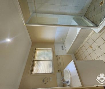 Quiet Complex, Pool & A/C - Photo 5