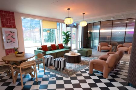 Platinum Plus Studio - Photo 4