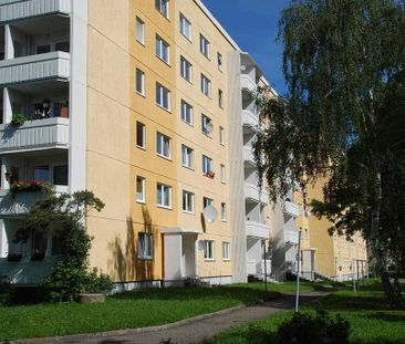 Großzügige 1-Raum-Wohnung mit Balkon nahe Schlossteich - Photo 2