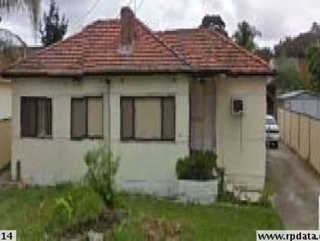 PERFECT FOR 1 PERSON - Photo 4