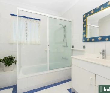 SPACIOUS APARTMENT IN A PRIME INNER-CITY LOCATION - Photo 5