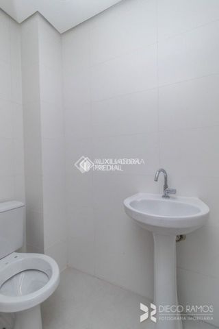 Apartamento com 3 quartos e 165m² para alugar em Vila Assunção, Porto Alegre. - Photo 4