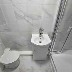 Linthorpe Road, Middlesbrough - Photo 2