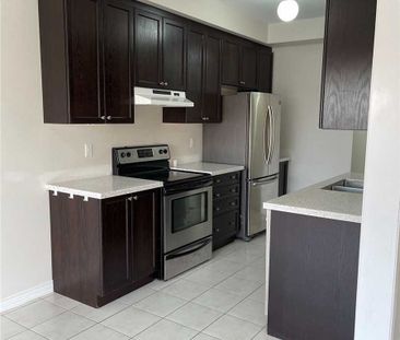 For Lease - 90 Lanark Circle, Brampton, Ontario - Photo 4