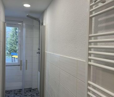 NEU SANIERT ! sonnige 3-Raum-Wohnung mit Balkon - Photo 4