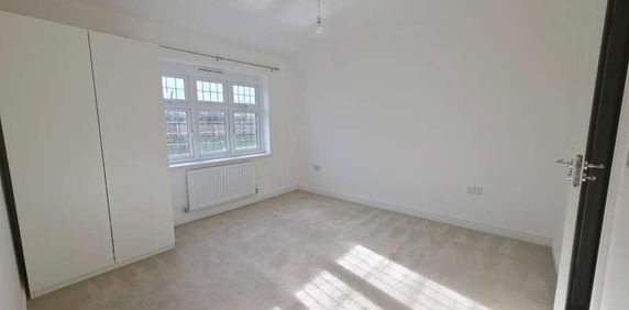 Neston Close, Swindon, SN3 - Photo 2